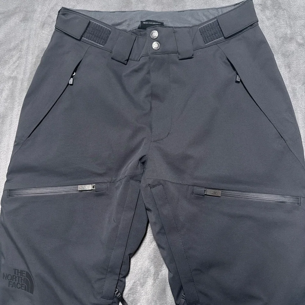 The North Face Chakal Snow Pants Mens Small Gray Waterproof Ski Snowboard Winter